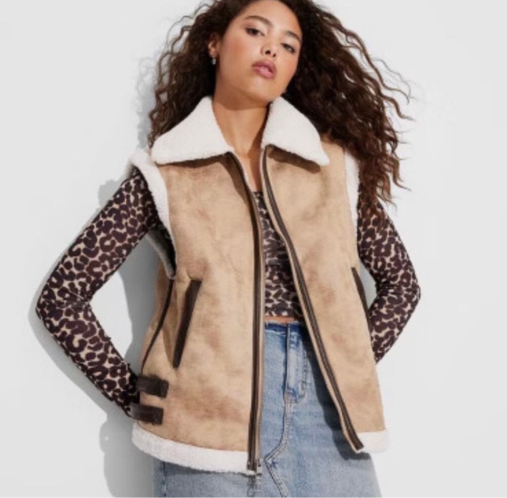 Wild Fable Women Faux Shearling Vest Sleeveless Jacket Sz M Sueded Finish Boho